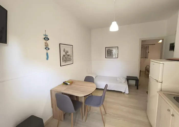 Albatross Apartments
