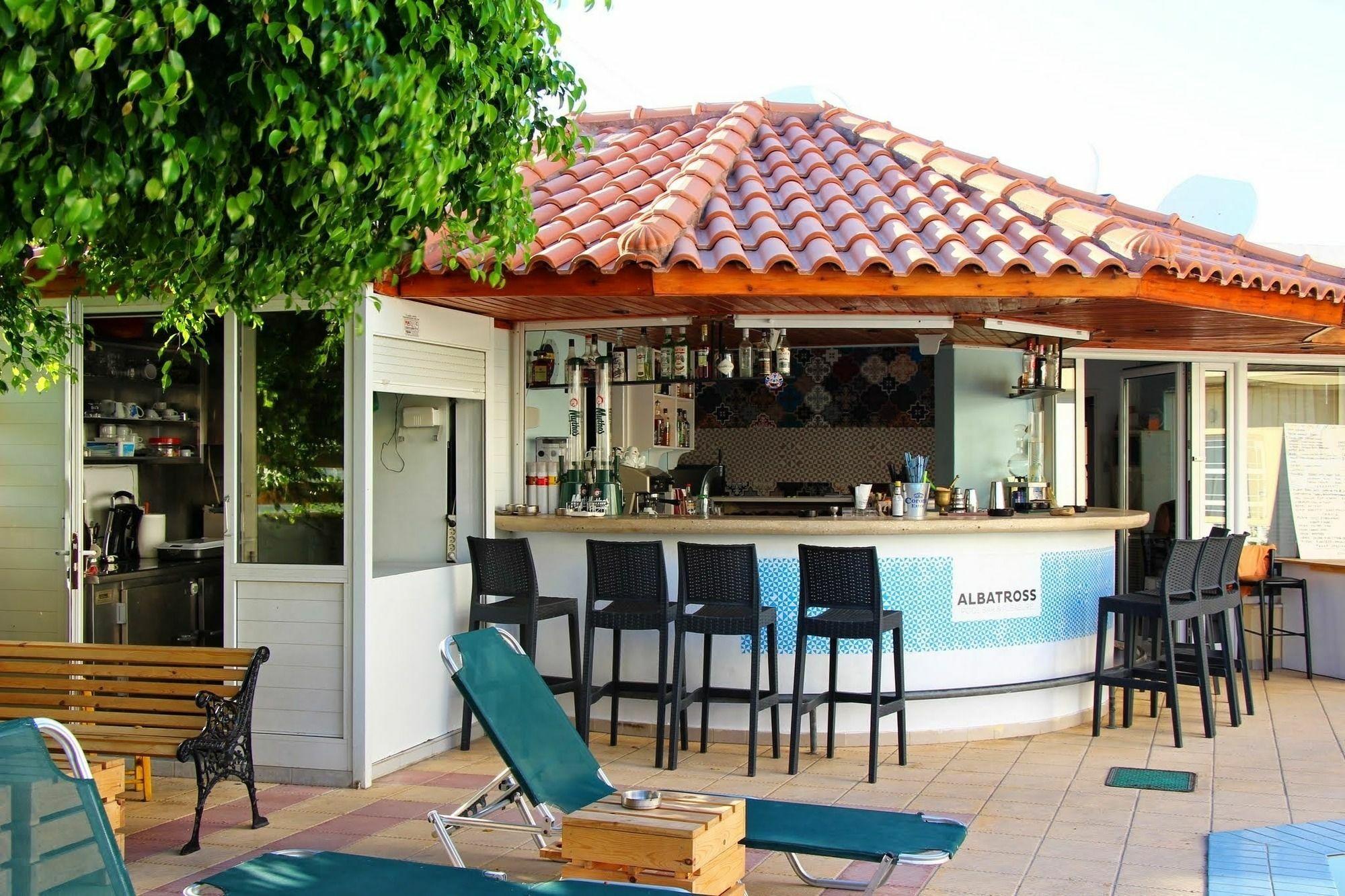 Albatross Apartment *
