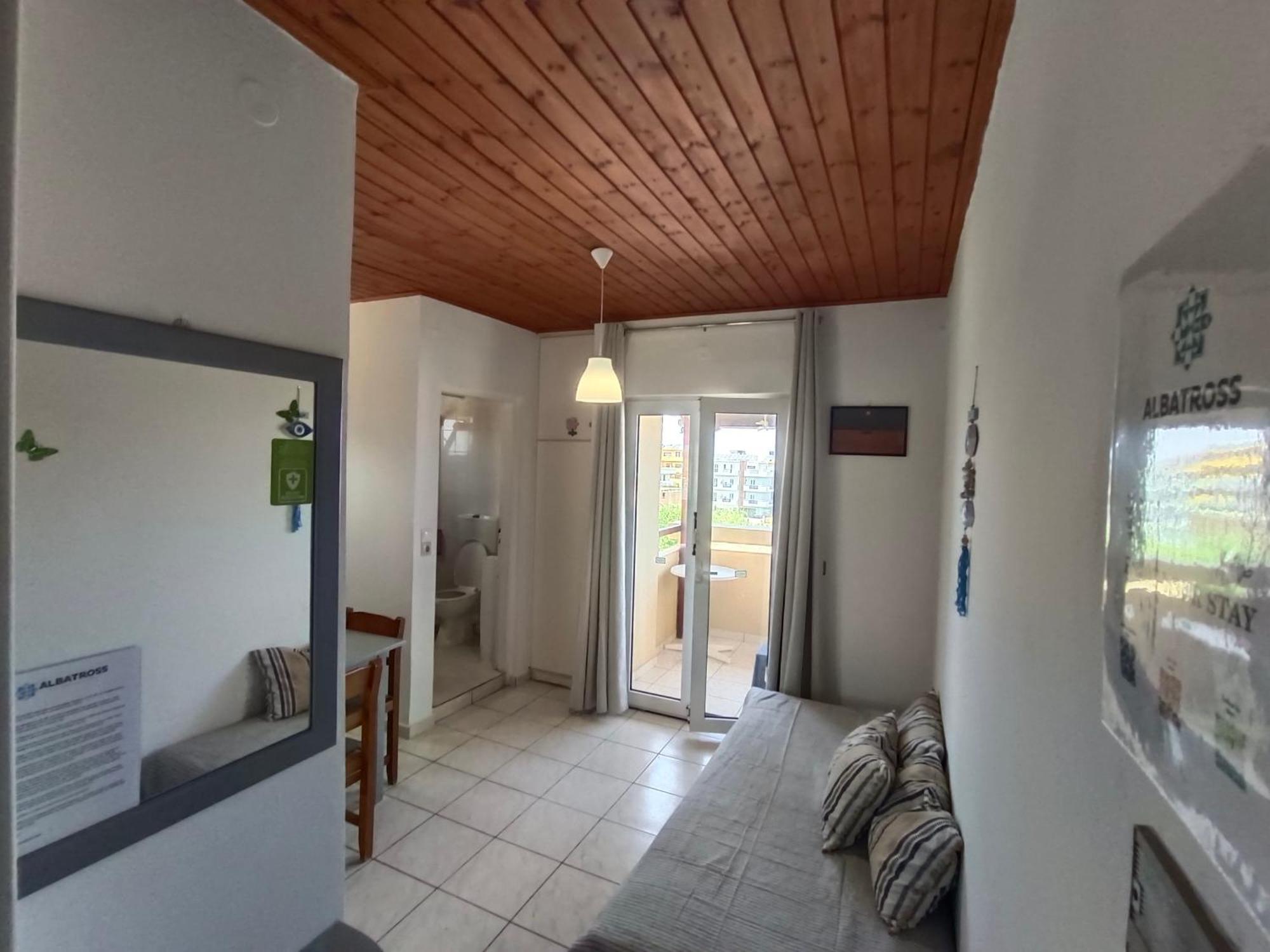 Albatross Apartment