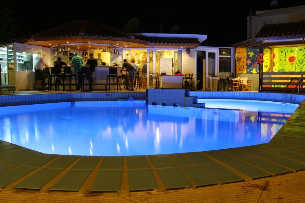 Albatross Apartment